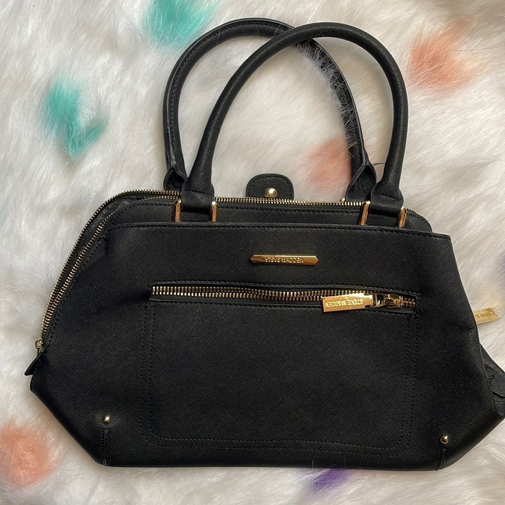 STEVE Madden Black‎ and Gold Bag